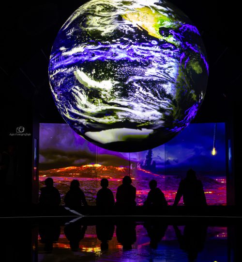 Futurystyczna prezentacja, planeta, kosmos, Hydropolis, Muzeum Wody, Wrocław